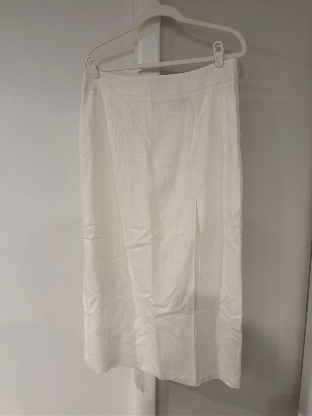 Lulu's Cream Midi Skirt with Front Pleat